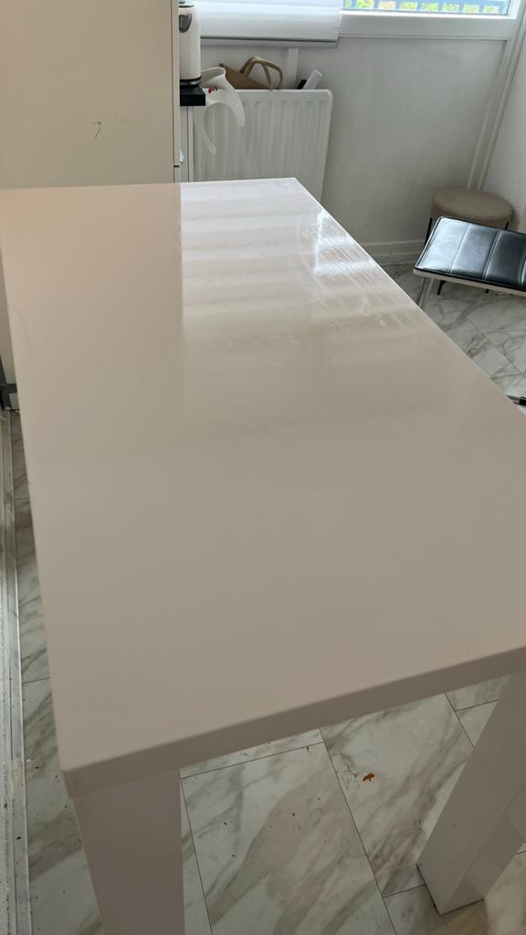 Witte Hoogglans Eettafel / Bartafel, Huis en Inrichting, Tafels | Eettafels, Kunststof, Gebruikt, 100 tot 150 cm, Vier personen