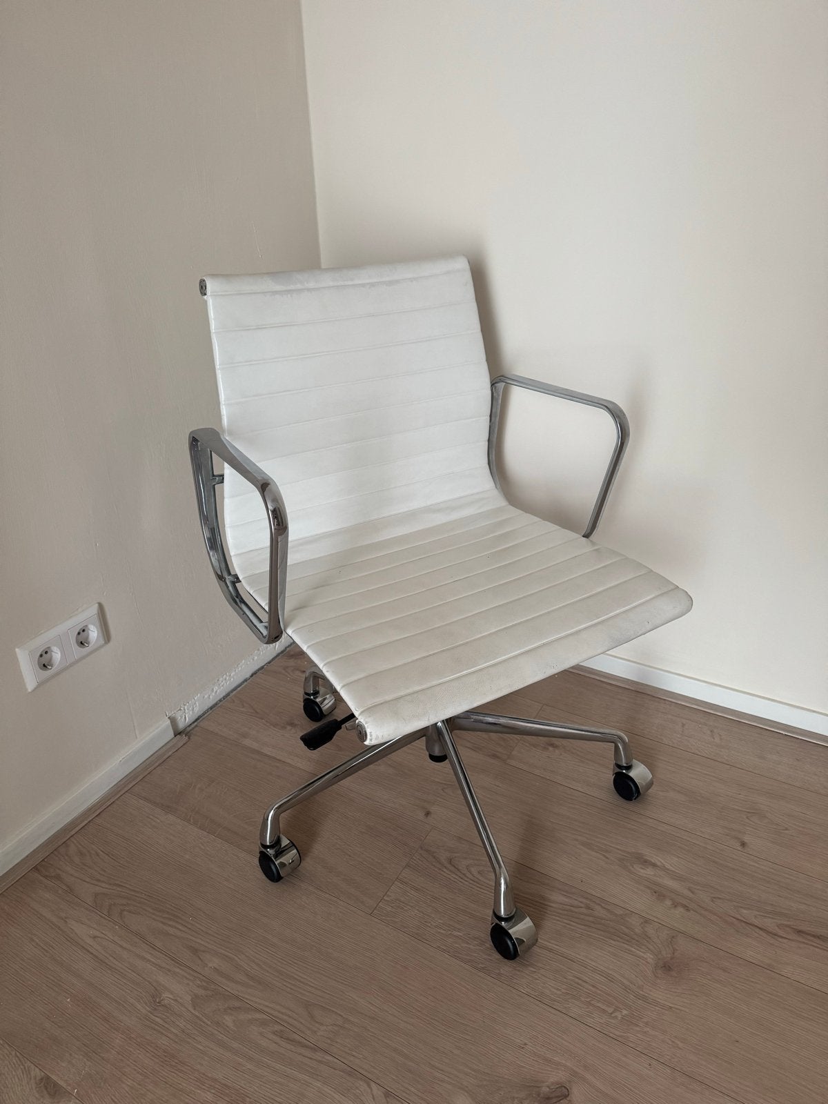 Eames Bureaustoel Replica Wit, Ophalen, Gebruikt, Wit, Bureaustoel