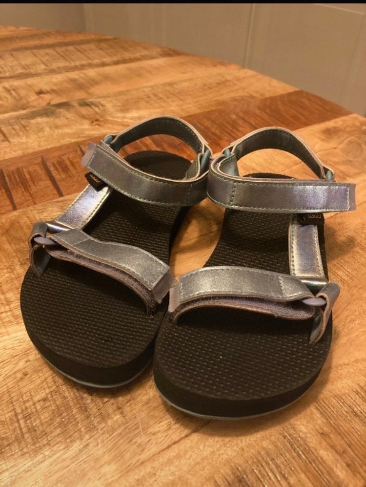 Teva sandalen zilverkleurig, Overige kleuren, Gedragen, Sandalen of Muiltjes, Ophalen of Verzenden