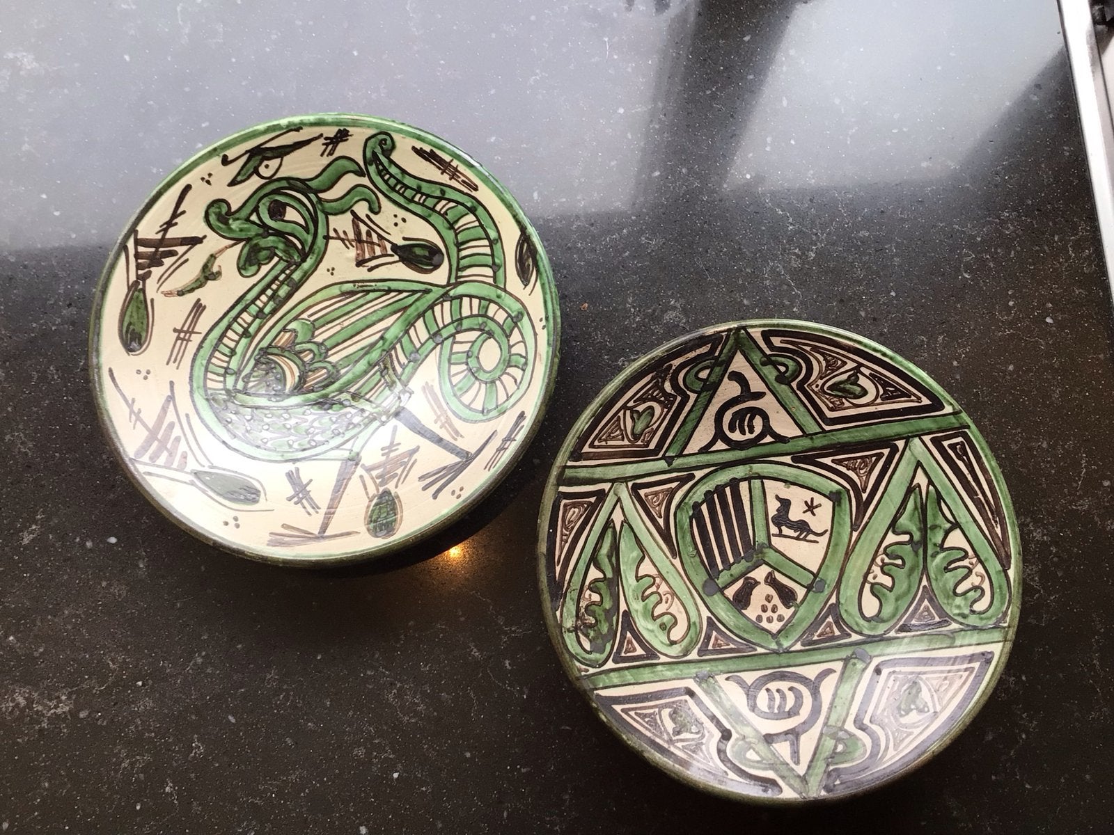 Set van 2 handgeschilderde decoratieve schalen, Ophalen of Verzenden