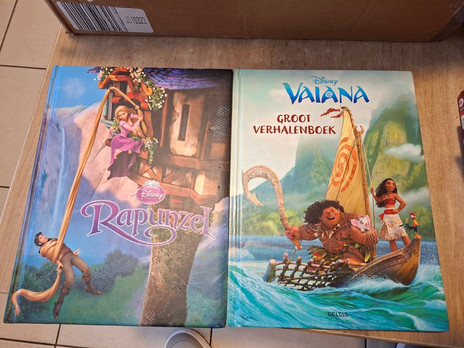 Boek: Vaiana Rapunzel, Boeken, Ophalen of Verzenden, Zo goed als nieuw