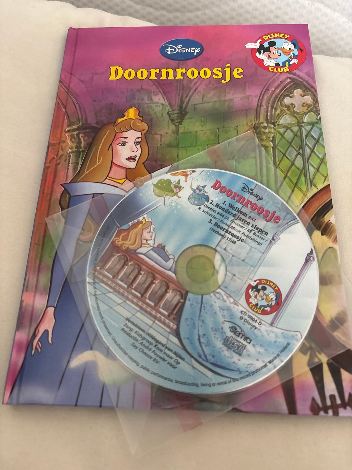 Disney Doornroosje boek met CD - nieuw, Ophalen of Verzenden, Nieuw, Sprookjes
