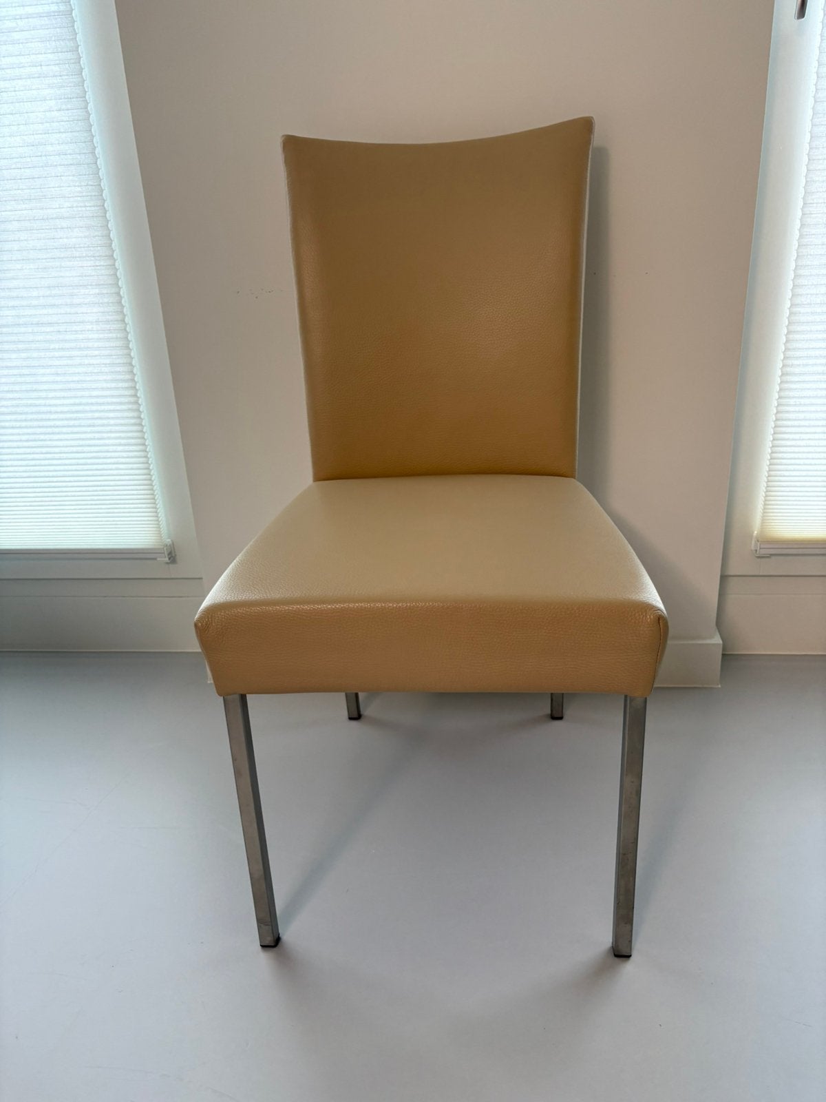 Eetkamerstoel Bert Plantagie, Huis en Inrichting, Ophalen, Gebruikt, Overige kleuren, Leer