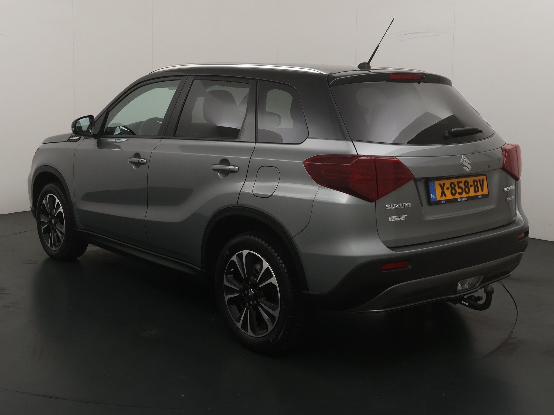 Suzuki Vitara 1.4 Boosterjet Style Smart Hybrid | Trekhaak |, Auto's, Gebruikt, 4 cilinders, 49 €/maand, Origineel Nederlands