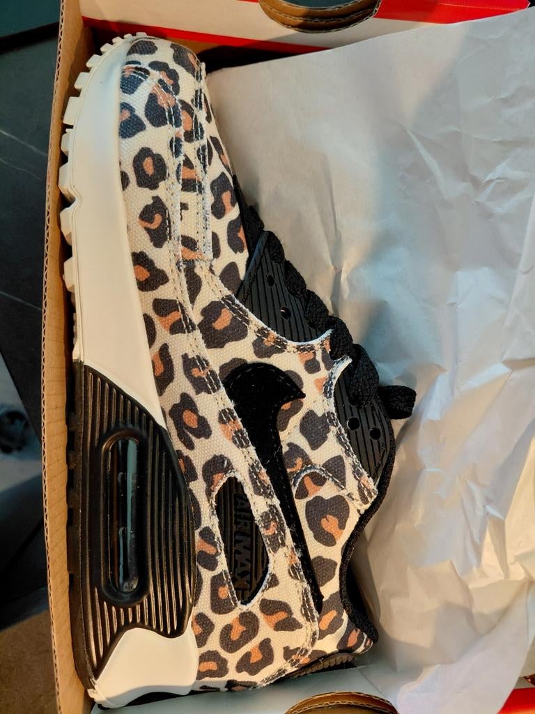 Dames schoenen Nike Air maat 37, Kleding | Dames, Schoenen, Ophalen of Verzenden, Nieuw, Sneakers of Gympen