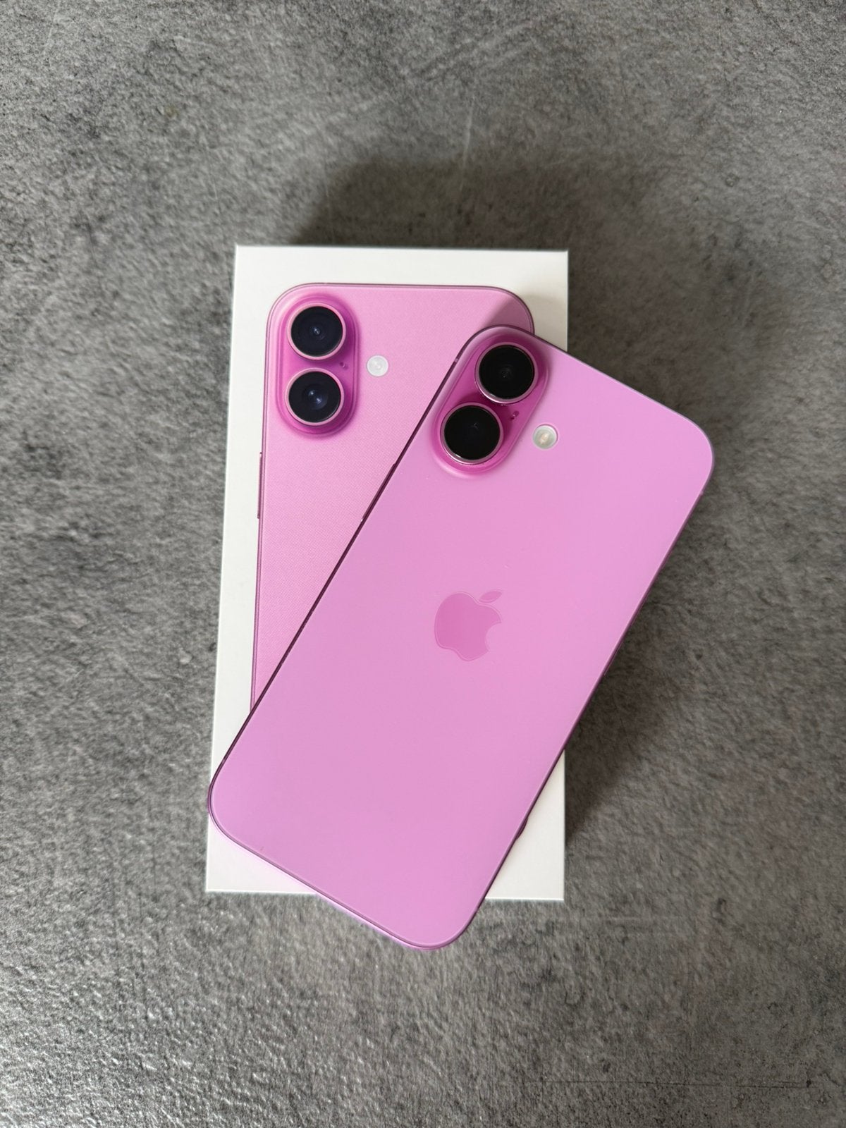 Iphone 16 roze 128GB