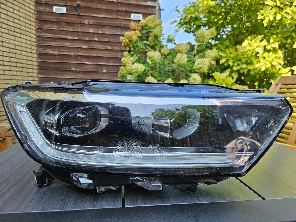 VW T Roc IQ-Light Koplamp Rechts., Ophalen, Gebruikt, Volkswagen
