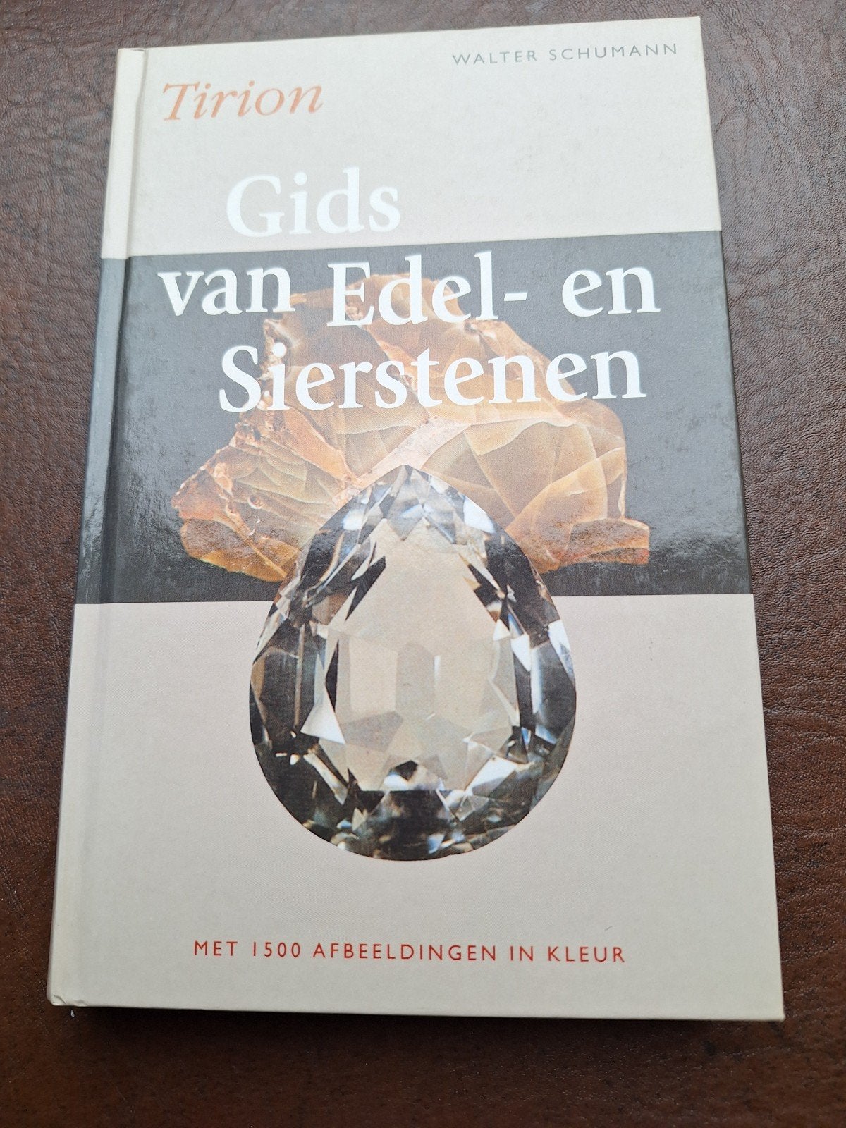Walter Schumann - Gids van edel- en sierstenen, Ophalen of Verzenden, Zo goed als nieuw, Walter Schumann