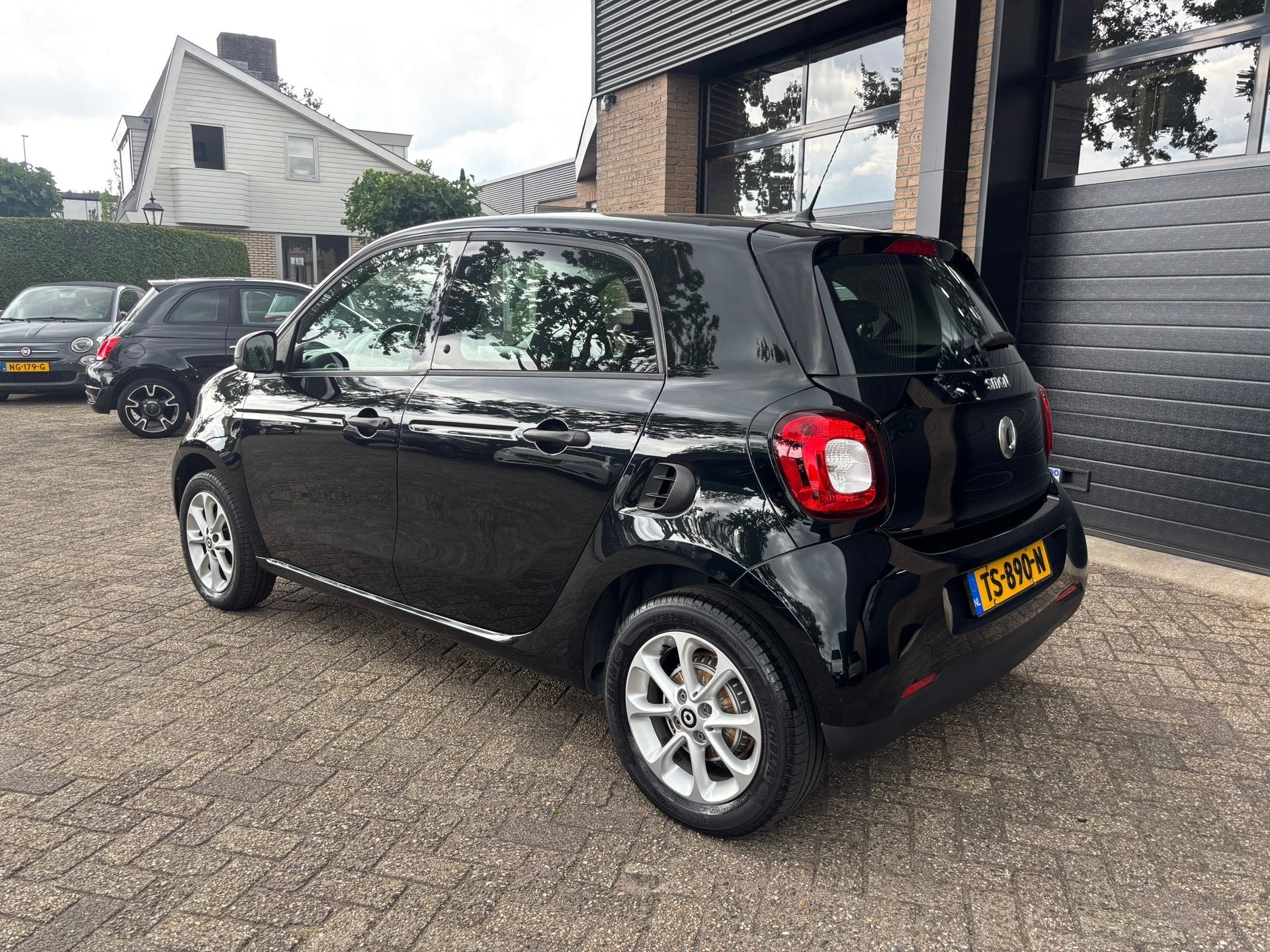 Smart Forfour 1.0 Business Solution, Auto's, Gebruikt, 4 stoelen, Zwart, Origineel Nederlands