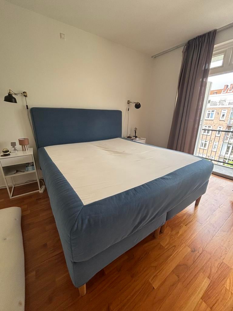 Double bed 180x200, blue with the topper, Ophalen, Gebruikt, Blauw, Tweepersoons