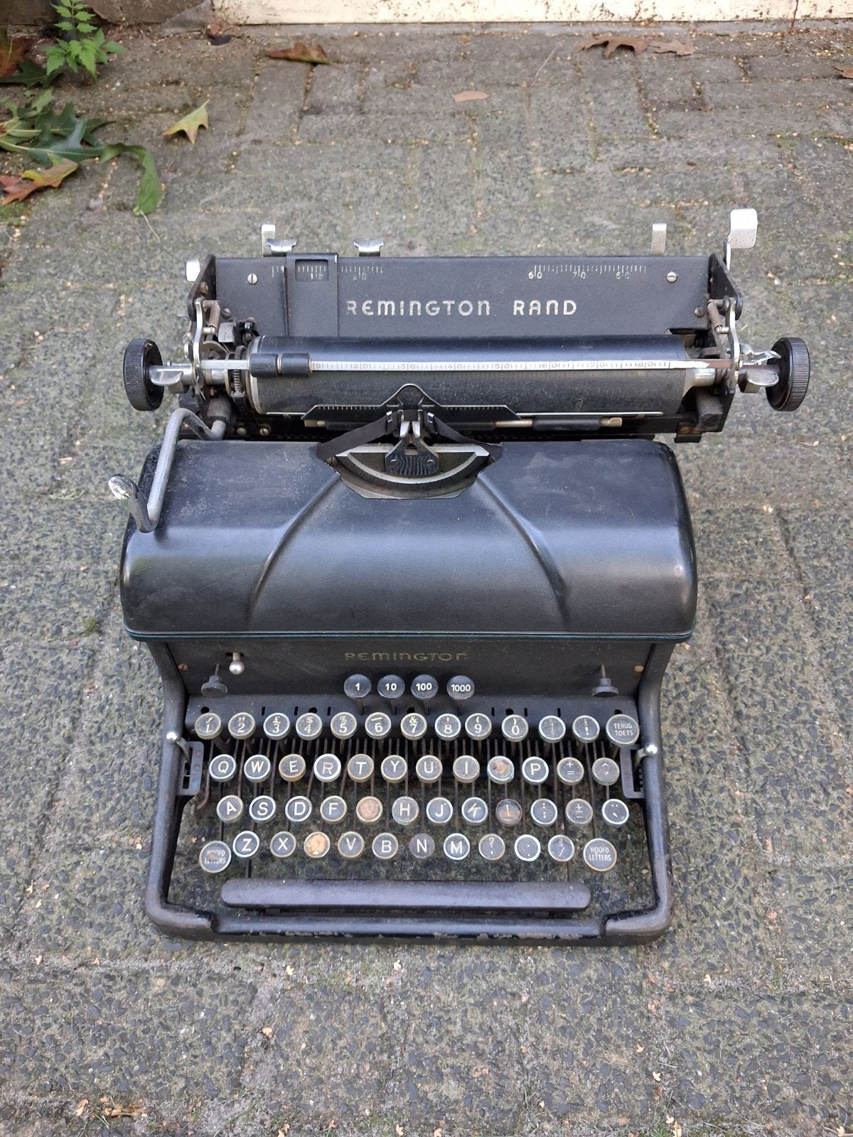 Typemachine Remington, Ophalen