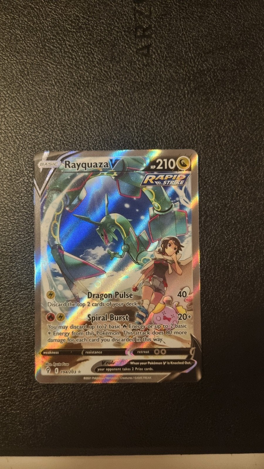 Rayquaza V 194, MINT, Ophalen of Verzenden, Zo goed als nieuw