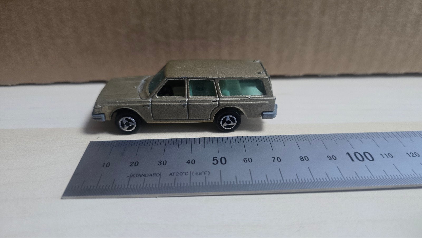 Majorette Volvo 245 DL speelgoedauto - Made in France, Ophalen of Verzenden