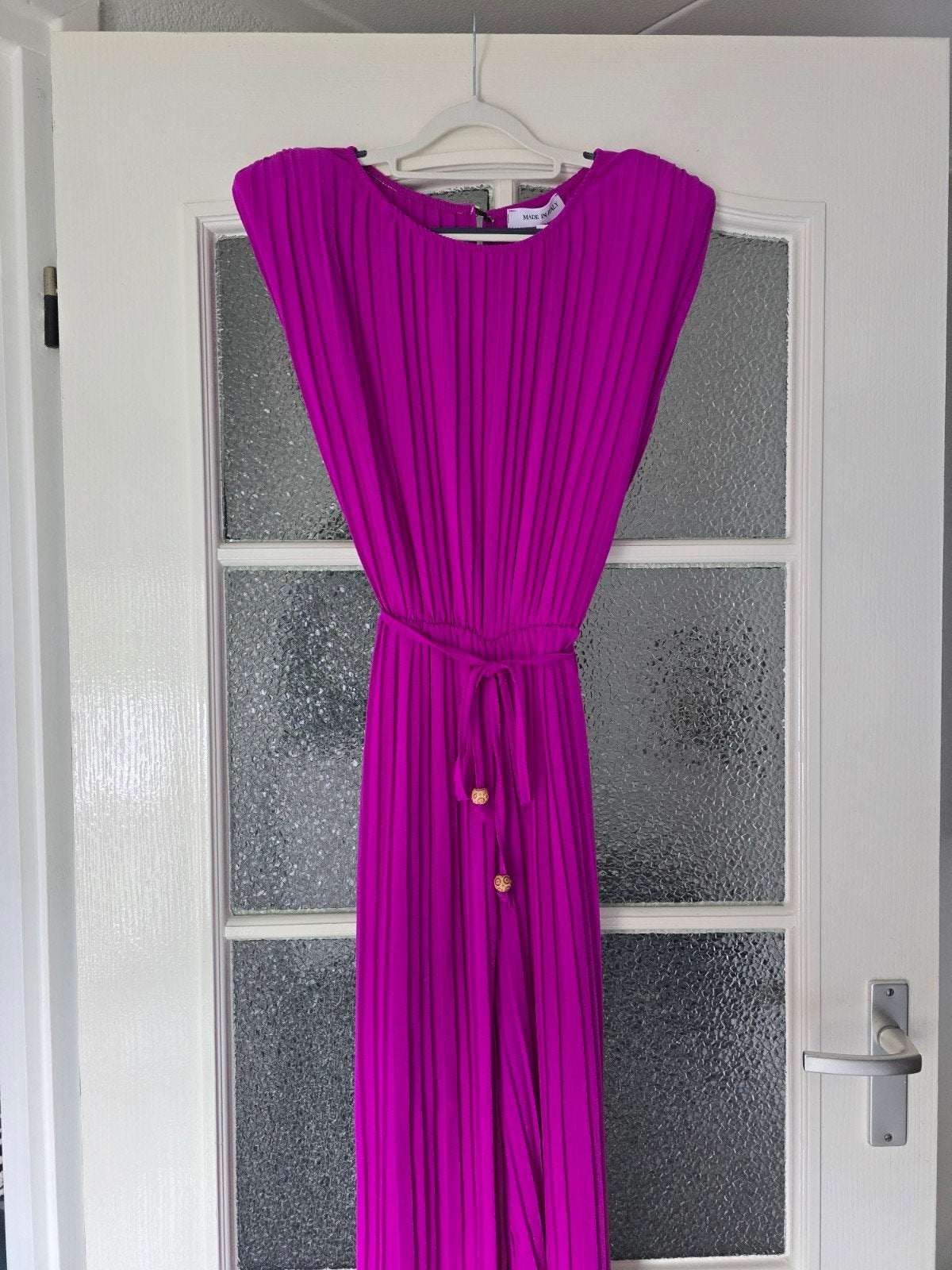 Nieuw jumpsuit magenta 40 42 44, Kleding | Dames, Jumpsuits, Ophalen of Verzenden, Nieuw, Maat 42/44 (L), Zwart
