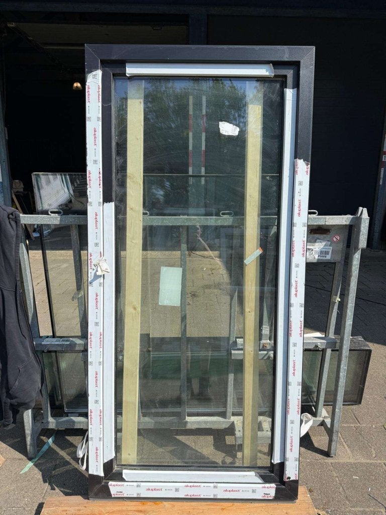 kunststof kozijn Aluplast zwart structuur triple glas, Doe-het-zelf en Verbouw, Kozijnen en Schuifpuien, Kunststof, Raamkozijn
