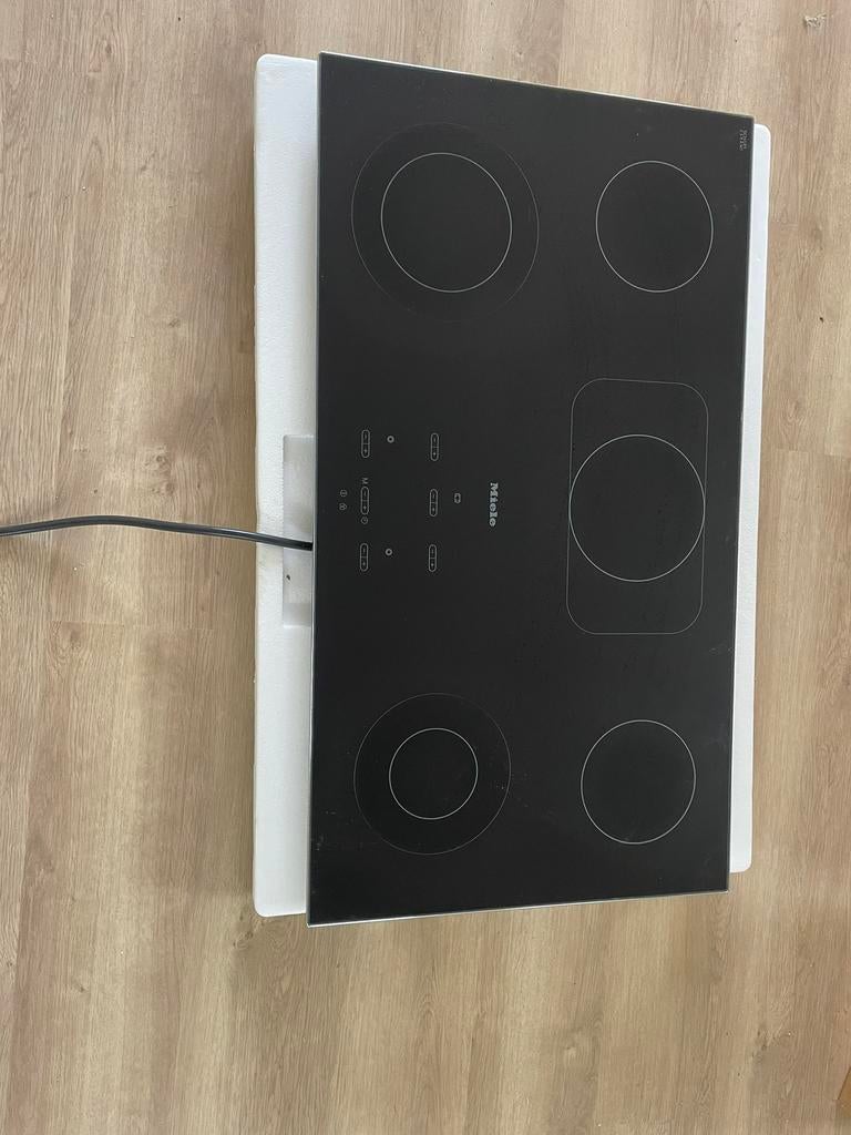 Inductie kookplaat miele 93x50, Witgoed en Apparatuur, Kookplaten, Ophalen, Zo goed als nieuw, Inbouw, Inductie