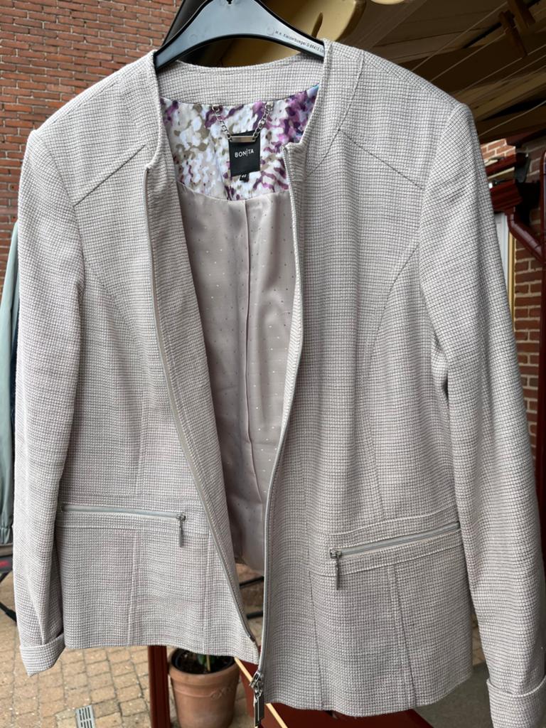 Nieuw  jasje, mooie kwaliteit. Maat 46 Bonita, Overige kleuren, Maat 46/48 (XL) of groter, Nieuw, Ophalen of Verzenden