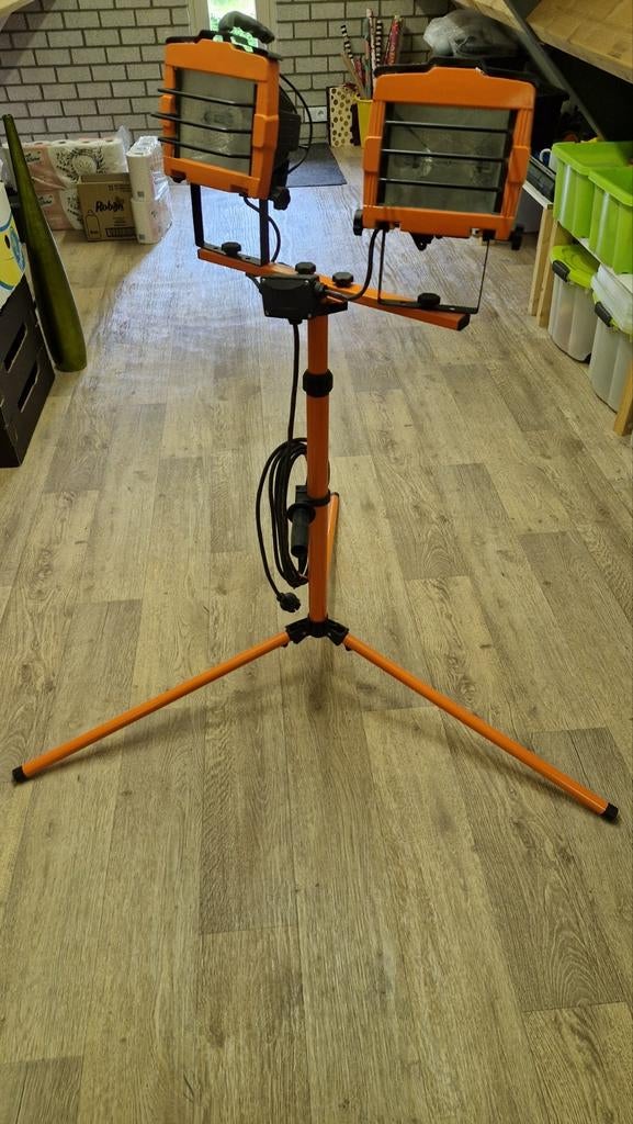 Bouwlamp op statief, Ophalen, Gebruikt, Met statief, Lamp met armatuur