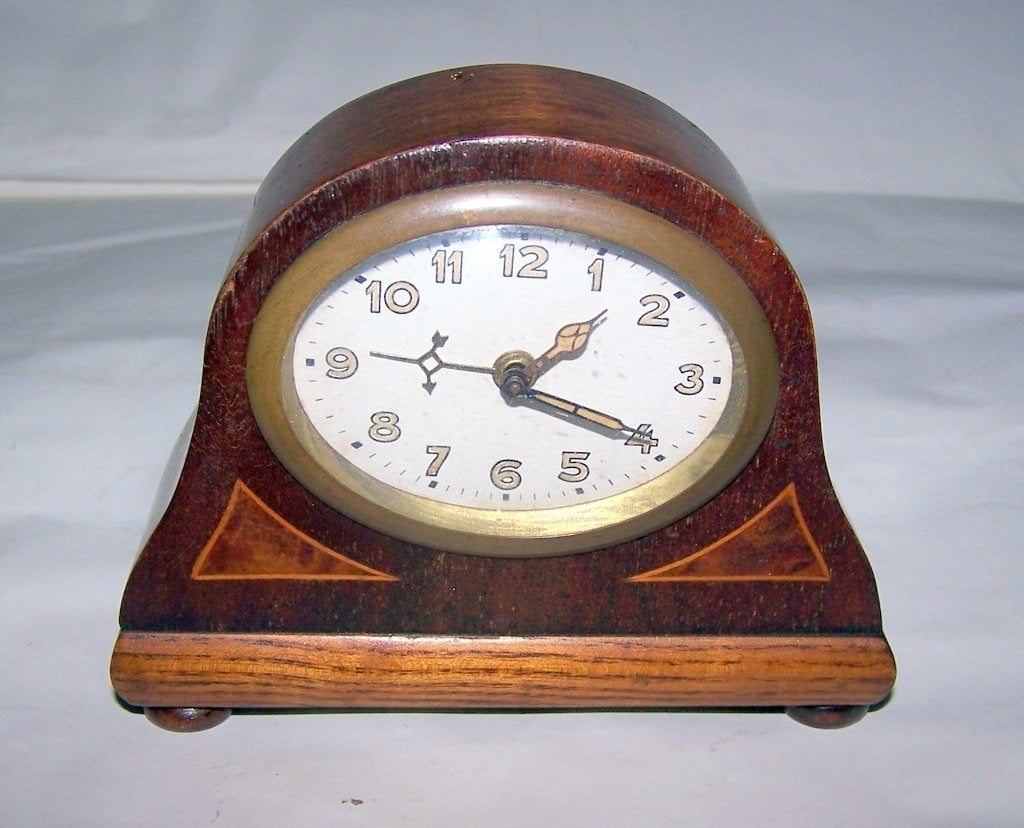 Antieke houten wekkerklokje met inlegwerk., Antiek en Kunst, Antiek | Klokken, Ophalen of Verzenden