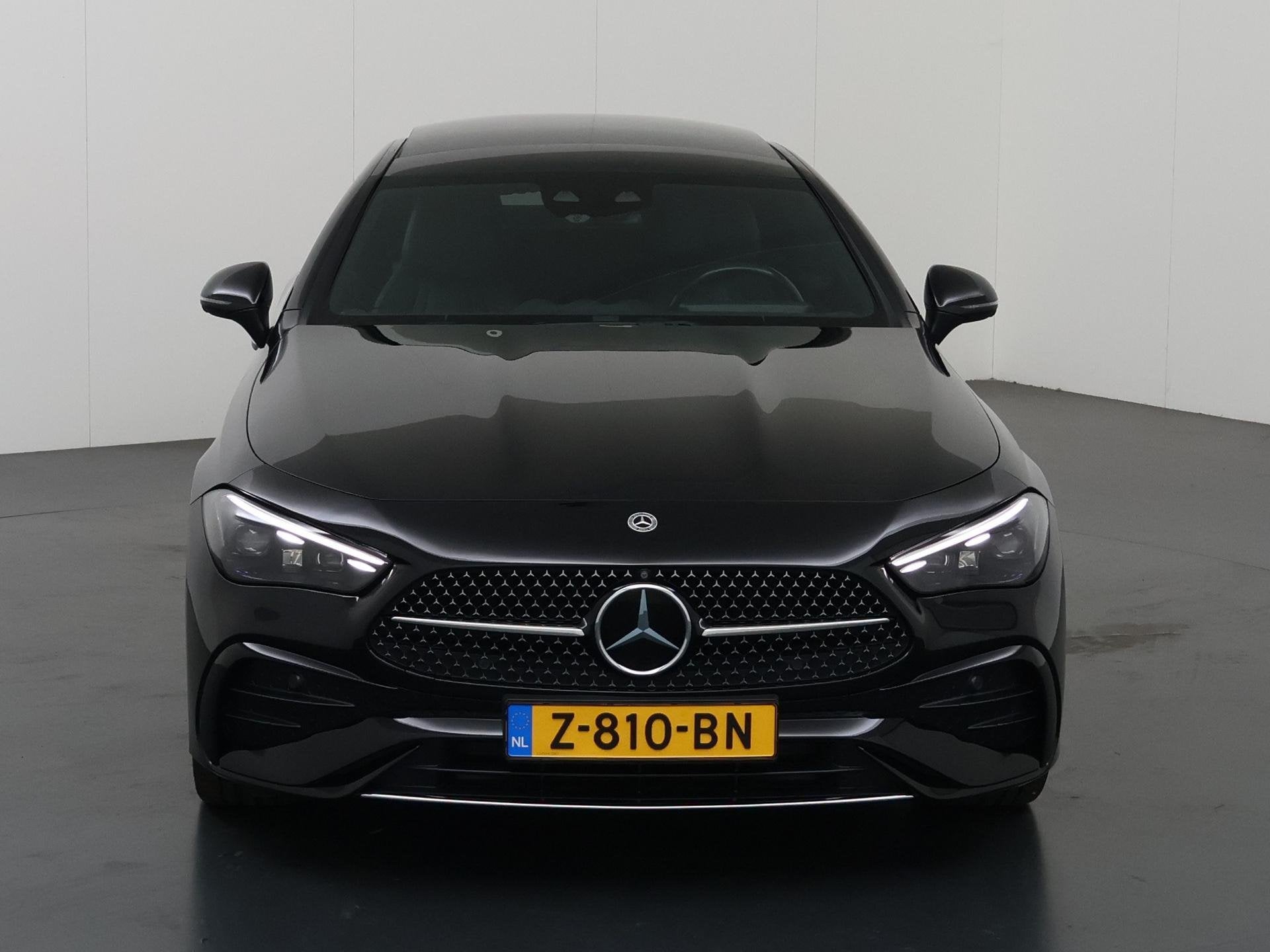 Mercedes-Benz CLE Coupé 200 AMG Line | Panoramadak | Leder, Auto's, Automaat, Dealer onderhouden, 4 cilinders, 4 stoelen