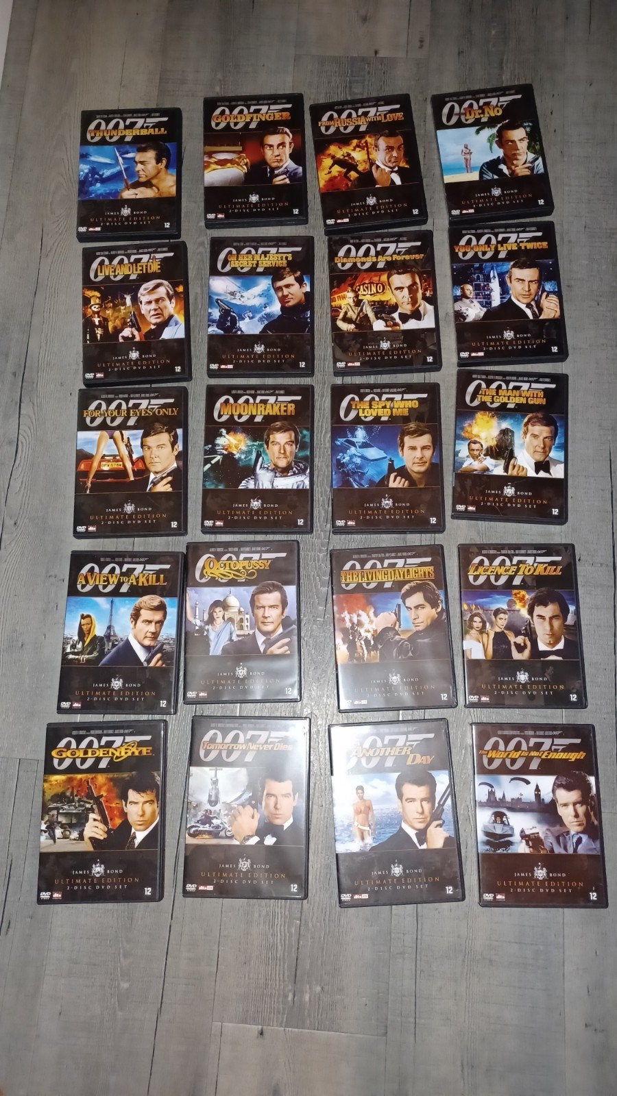 20 DVD's James Bond 007 vanaf 1962 t/m 2002, Engels, Nederlands, Ophalen of Verzenden, Zo goed als nieuw