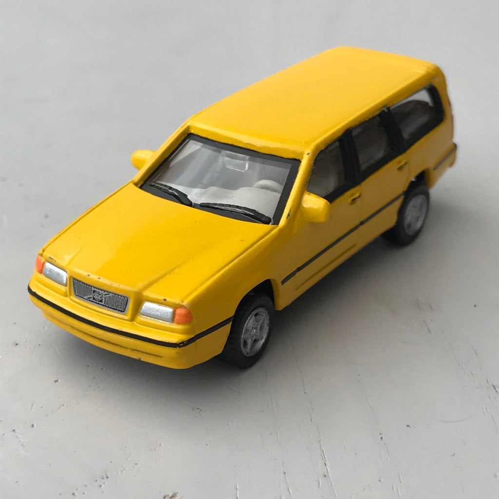 Volvo 850 estate van Hongwell ca. 1:68, Ophalen of Verzenden, Gebruikt, Auto