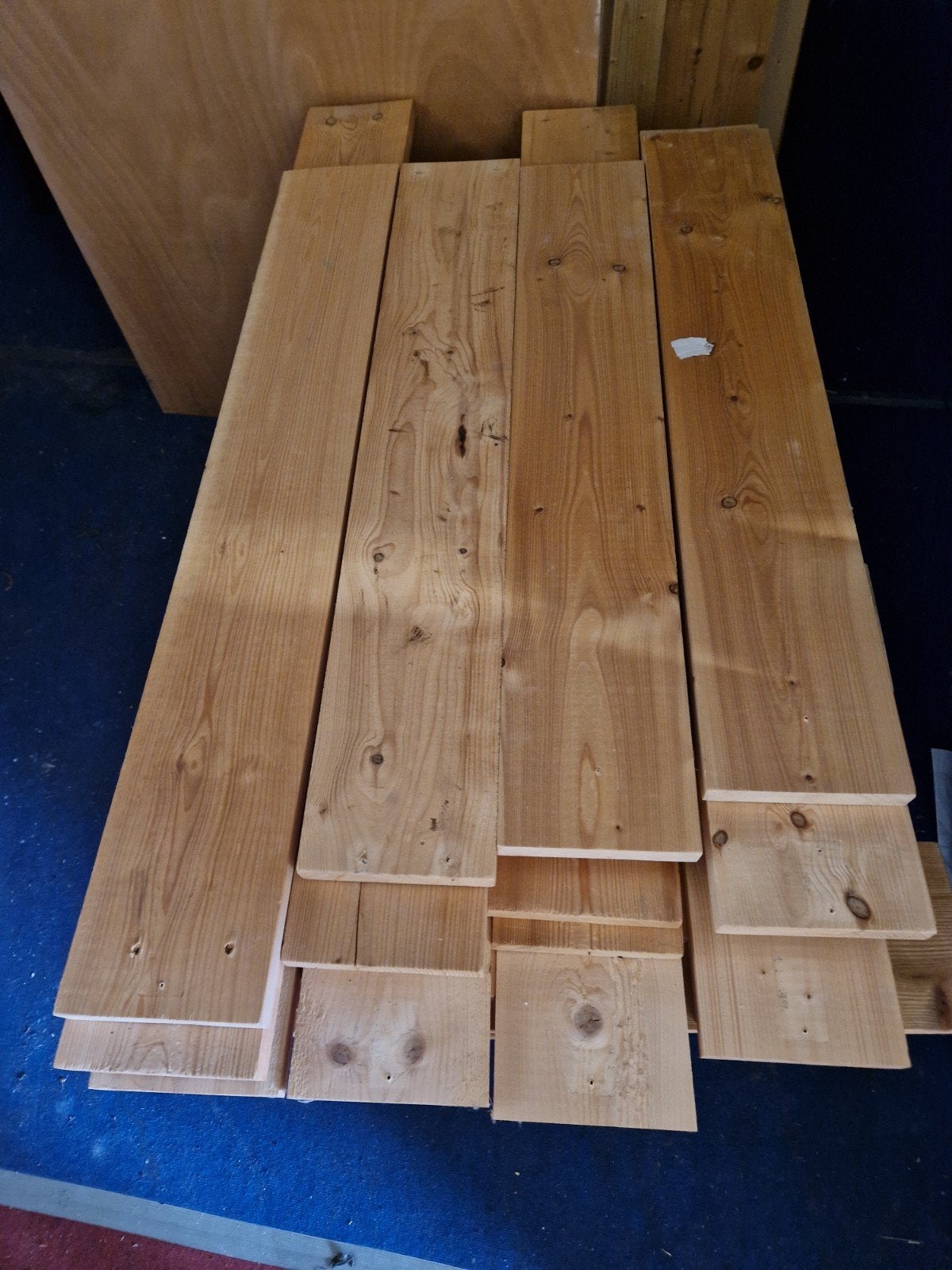 Diverse houten planken steigerhout geschaafd, Ophalen, 25 tot 50 mm, Zo goed als nieuw, Plank