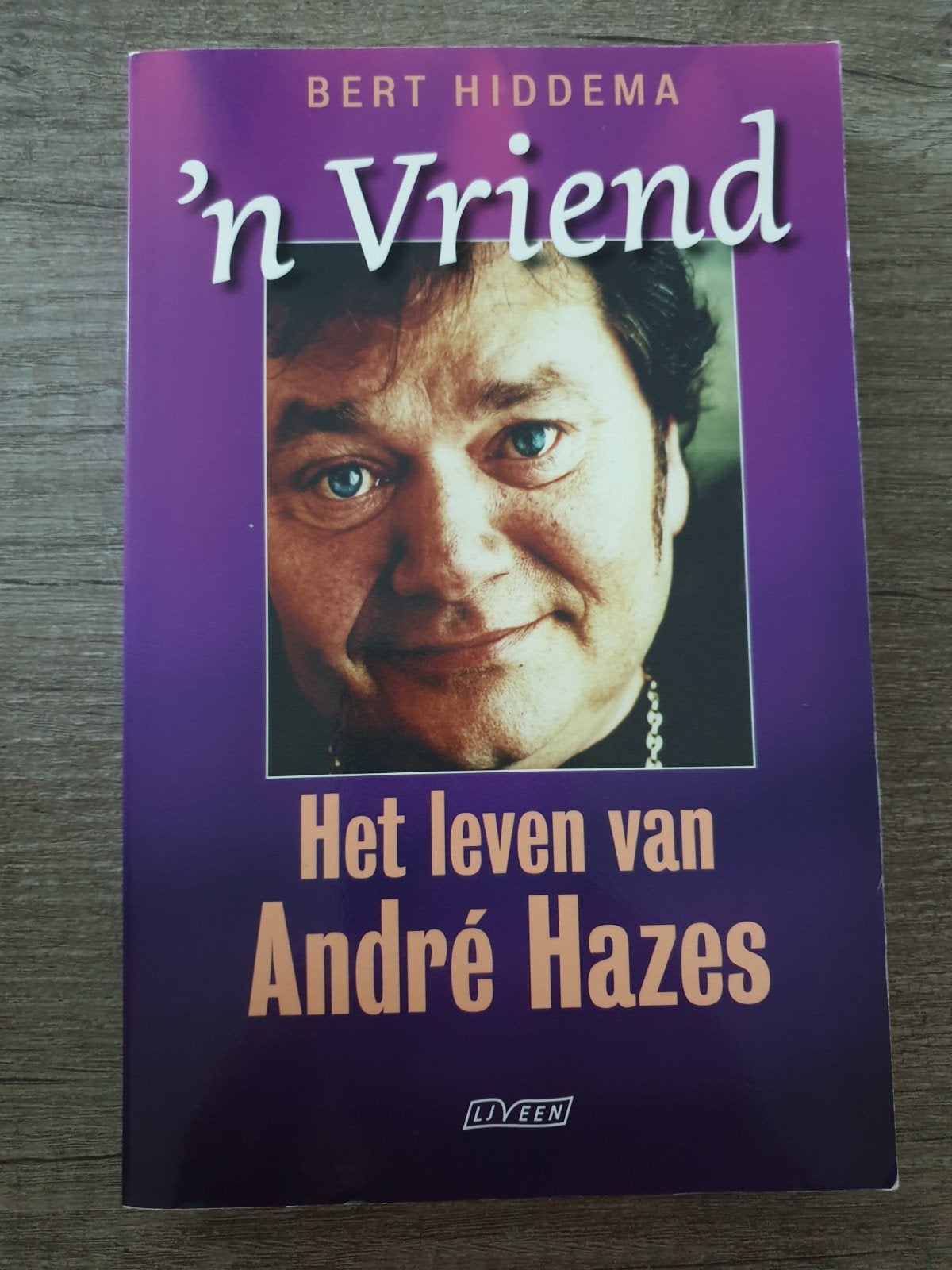 Bert Hiddema - 'n Vriend: Het leven van André Hazes, Ophalen of Verzenden, Gelezen, Bert Hiddema, Overige