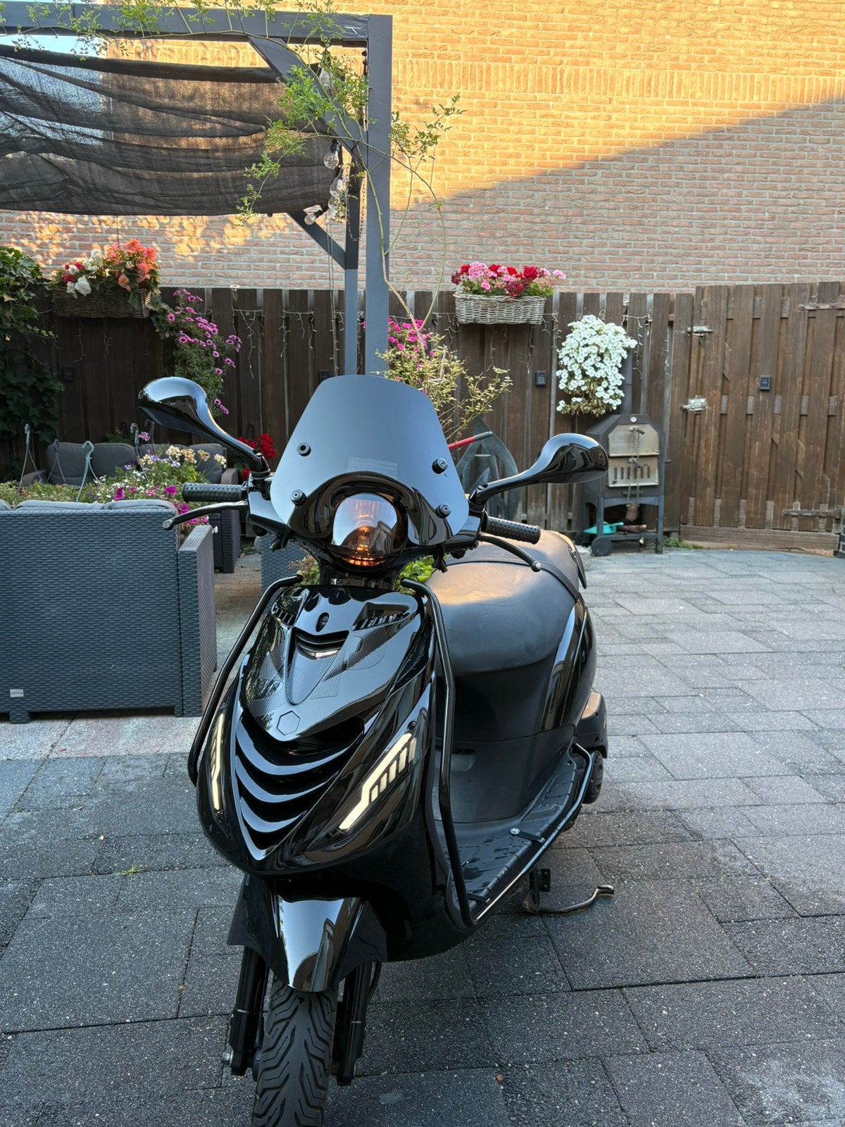Zip piaggio, Fietsen en Brommers, Ophalen, Zo goed als nieuw, Benzine, Zip