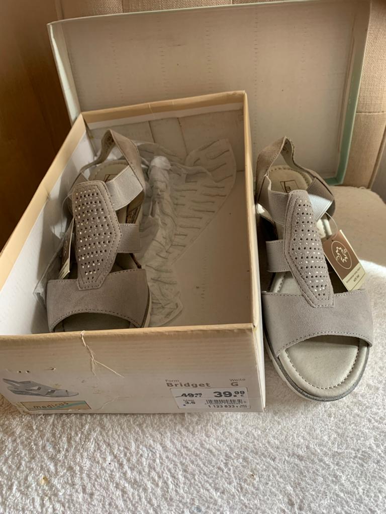 Medicus sandalen maat 37,5, Ophalen, Zo goed als nieuw, Sandalen of Muiltjes