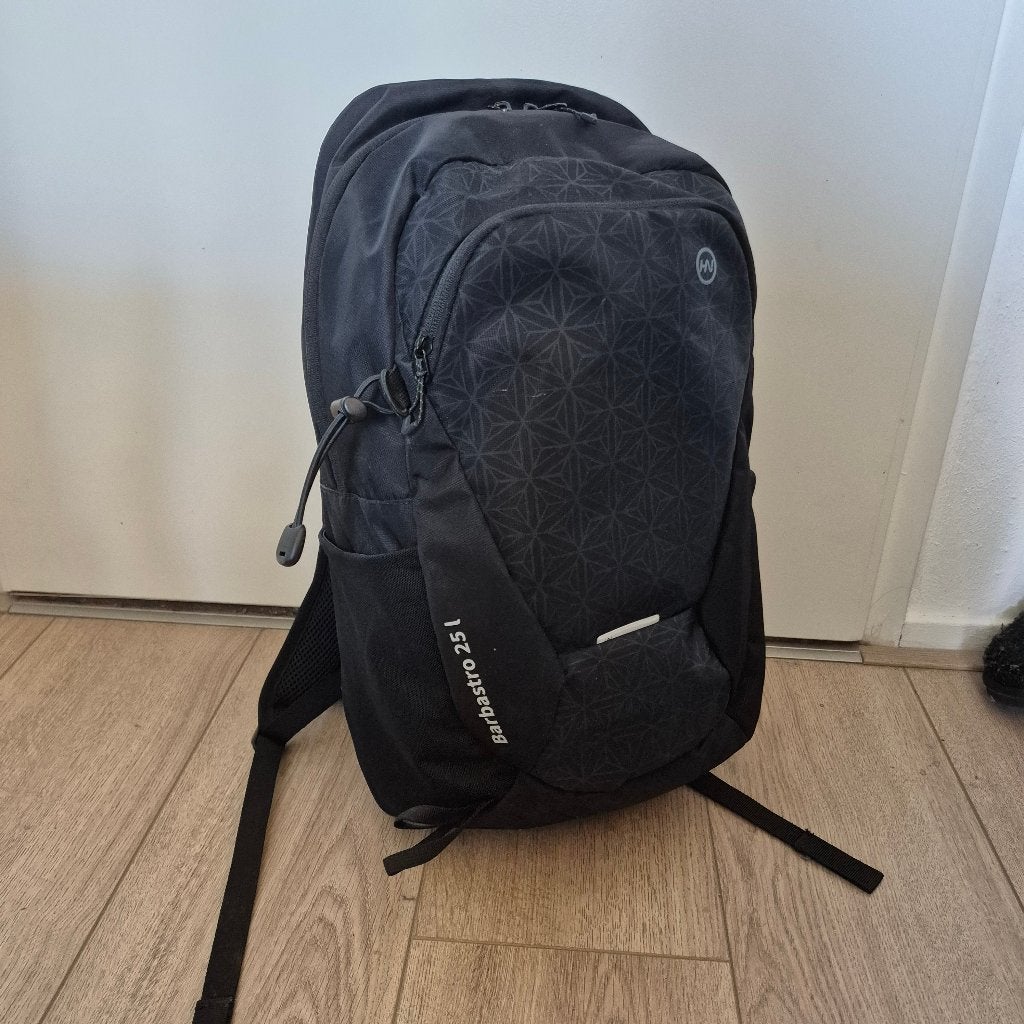 Human nature rugzak 25L zwart, Minder dan 30 cm, 25 tot 40 cm, Zo goed als nieuw, Ophalen