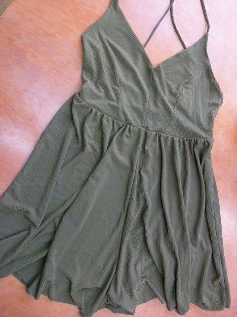 Kaki jumpsuit ZARA maat S 36, Kleding | Dames, Jumpsuits, Zara, Ophalen of Verzenden, Zo goed als nieuw, Maat 36 (S)