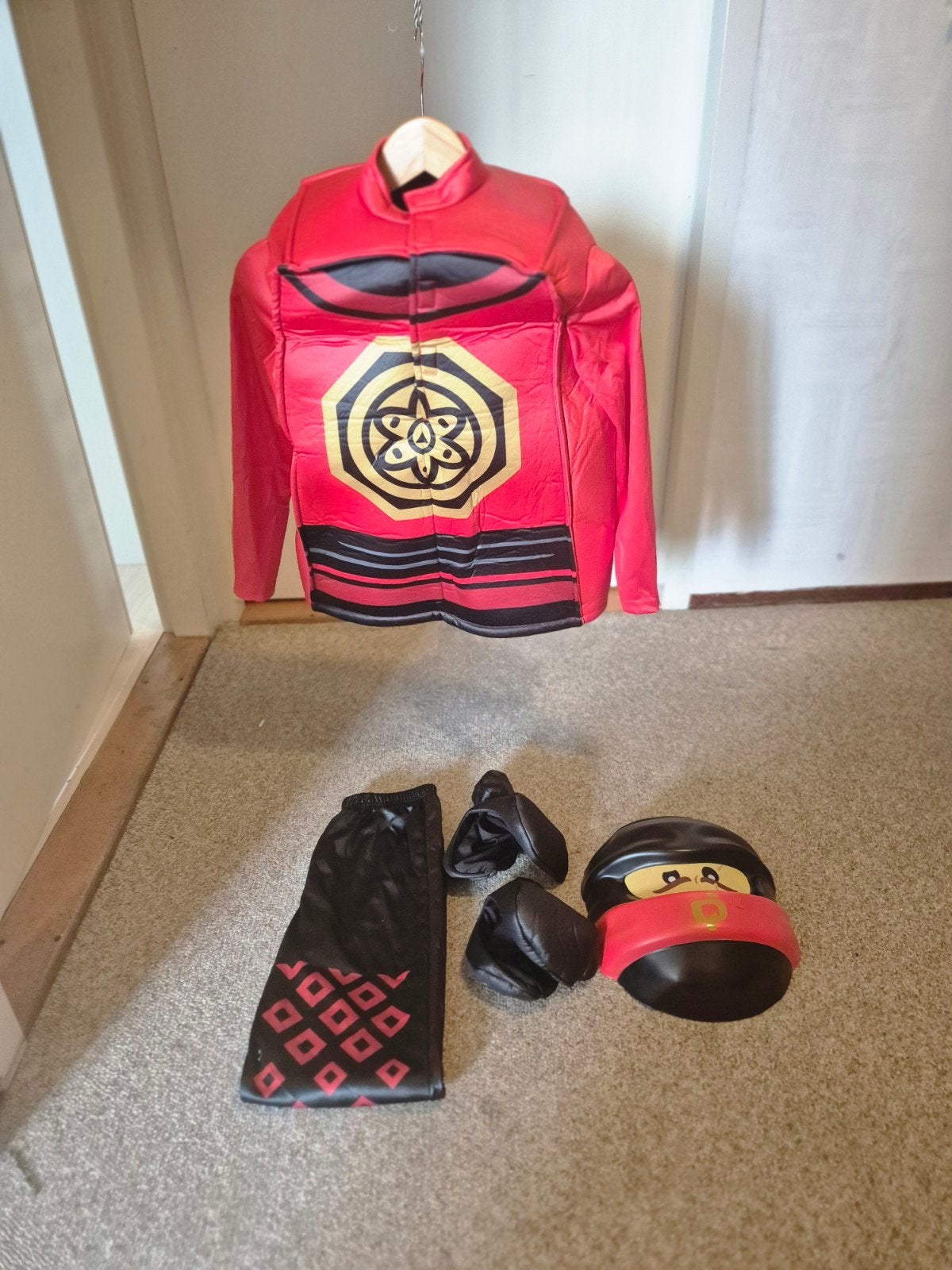 Lego Ninjago Kai kostuum - Maat M (7-8 jaar), Ophalen, Zo goed als nieuw, Lego Ninjago, Jongen