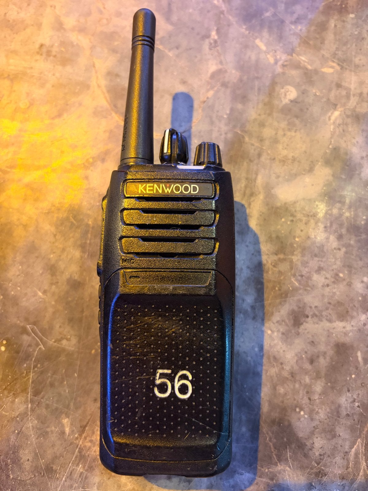 Kenwood Portofoon - Gebruikt, met broekklem, Gebruikt, Ophalen of Verzenden, Portofoon of Walkie-talkie, Met broekklem