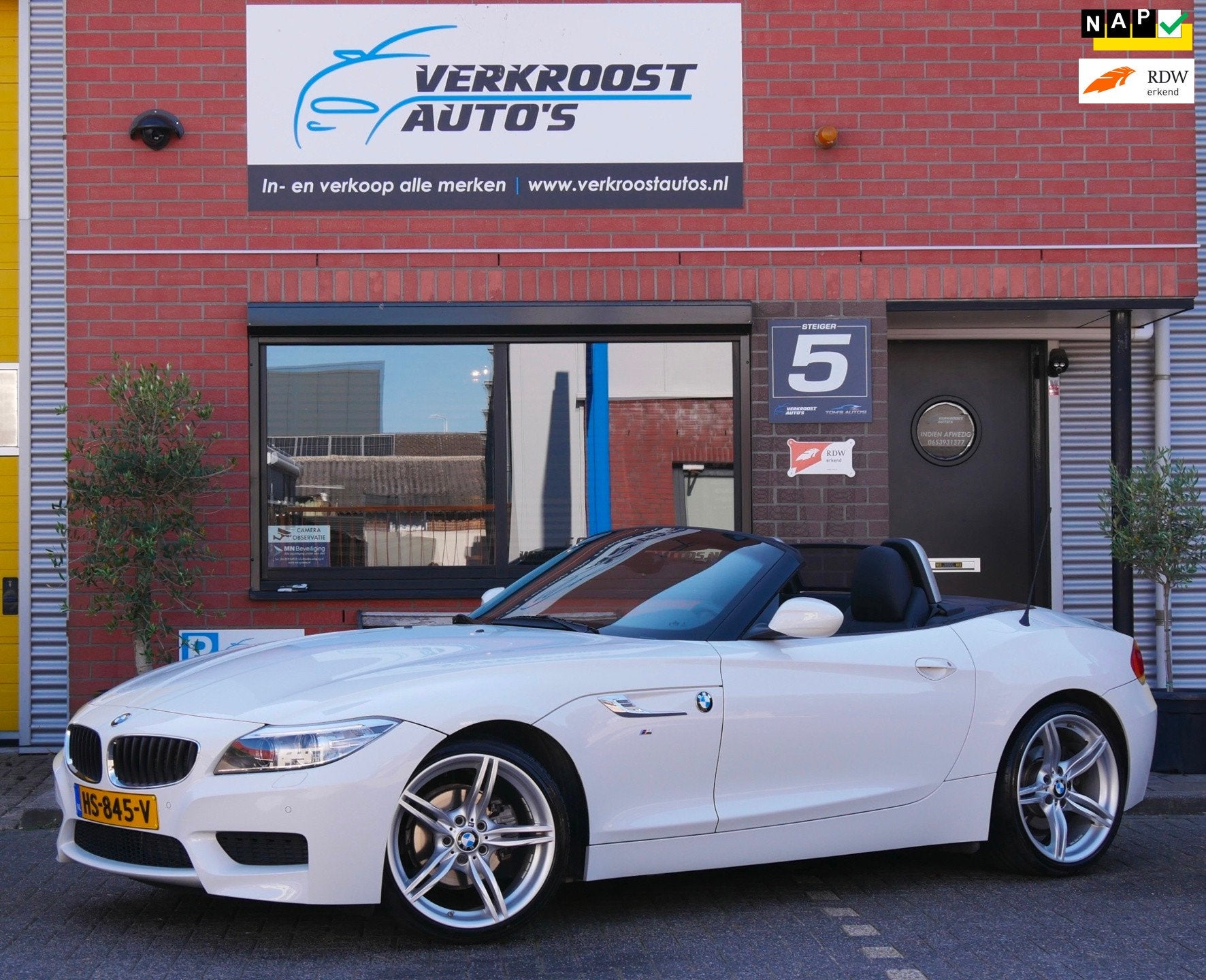 BMW Z4 Roadster SDrive18i. m-sport. leder. stoelverwarming.n, Auto's, BMW, Automaat, Gebruikt, Cabriolet, Wit
