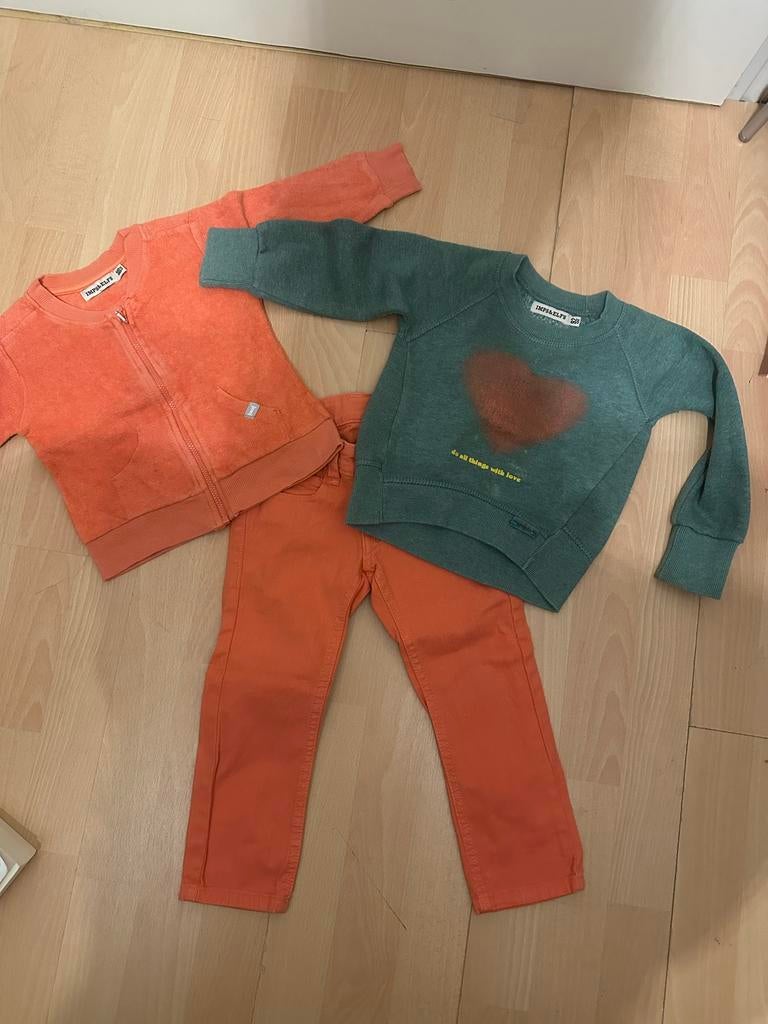 Imps & Elfs set: oranje vest en broek, groen shirt, Kinderen en Baby's, Kinderkleding | Maat 92, Ophalen of Verzenden, Zo goed als nieuw