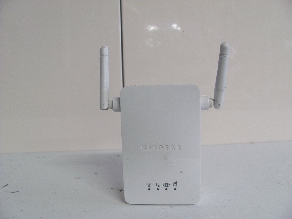 NETGEAR universal WiFi Range Extender model:WN3000RP, Ophalen of Verzenden, Zo goed als nieuw, NETGEAR