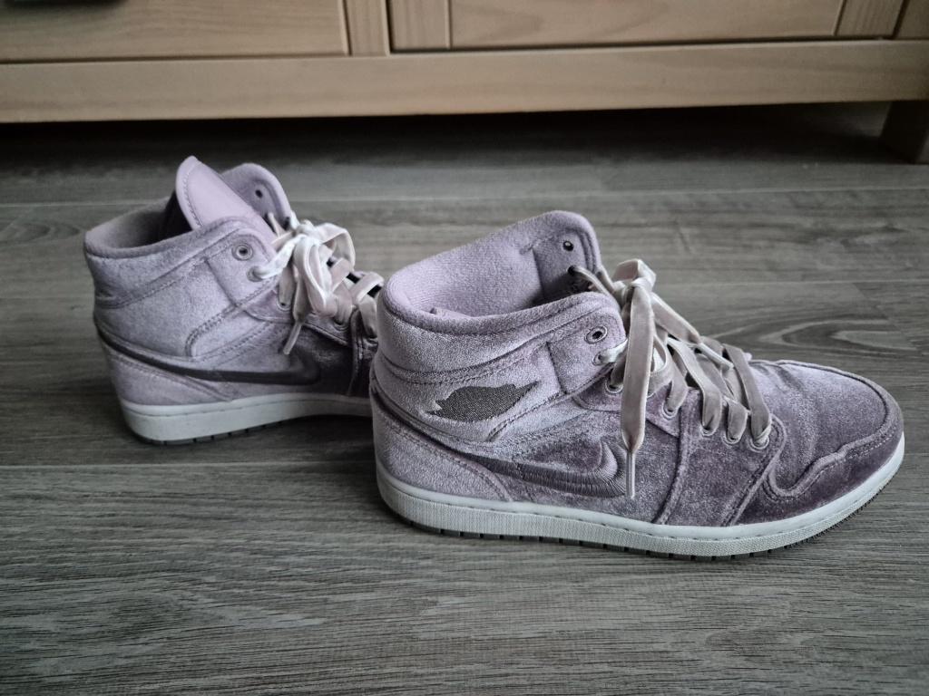Fluwelen Air Jordan 1 Mid SE, Ophalen, Zwart, Nike, Sneakers of Gympen