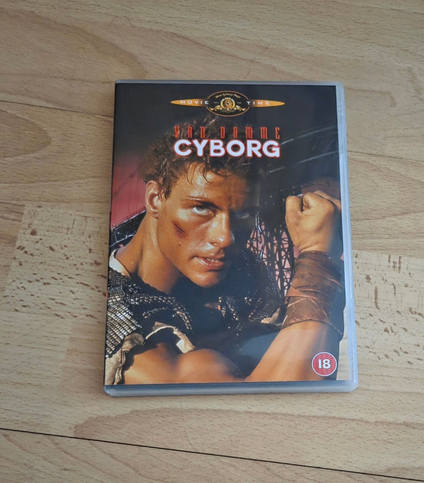 Cyborg, Vanaf 16 jaar, Ophalen of Verzenden, Zo goed als nieuw
