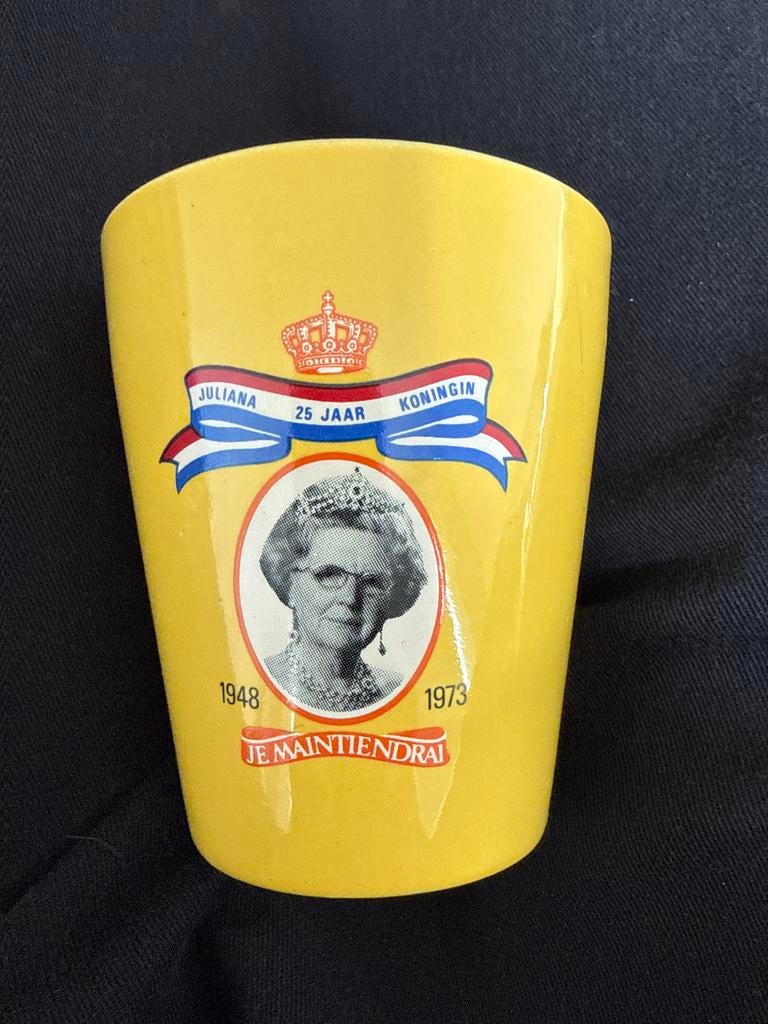 Beker Juliana 25 jaar Koningin 1948-1973, Ophalen of Verzenden, Gebruikt, Nederland, Servies