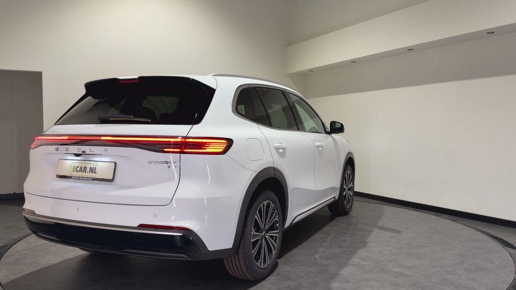 GEELY Starray EM-i 1.5 Max+ | Launch Edition (bj 2026), Huisgarantie, 4 cilinders, Met garantie (alle), Nieuw