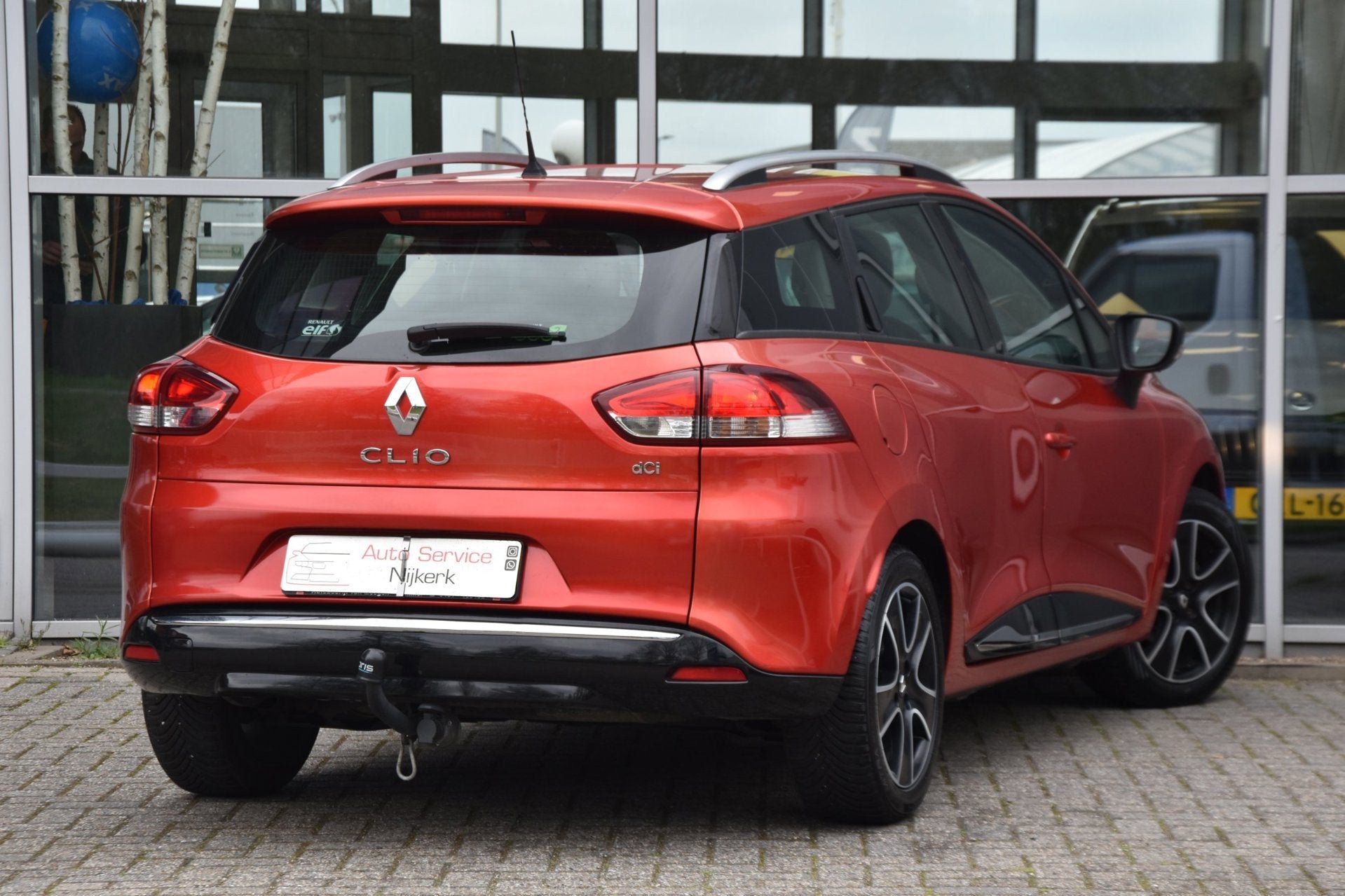 Renault Clio Estate 1.5 dCi Navi Cruise Trekhaak Airco NAP, Voorwielaandrijving, Euro 5, Stof, Gebruikt