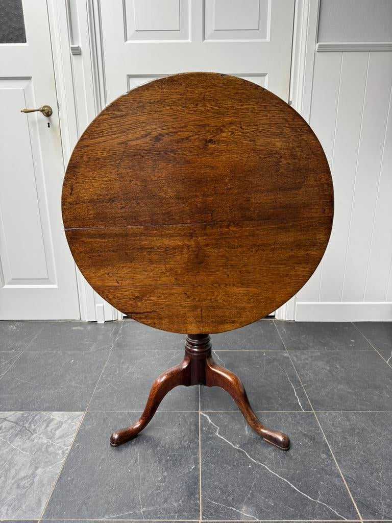 Engelse Tilttop tafel eikenhout, Ophalen