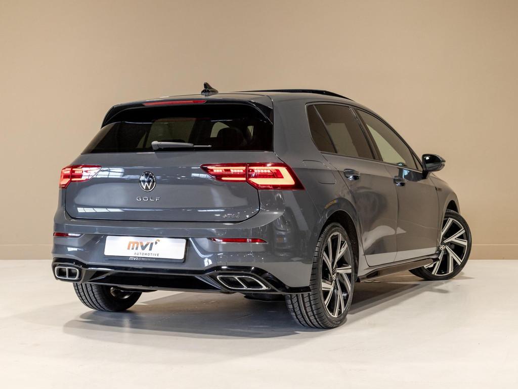 Volkswagen Golf 1.5 eTSI R-Line / 150pk / Panorama dak / Har, Auto's, 4 cilinders, Bedrijf, Golf, 1500 kg