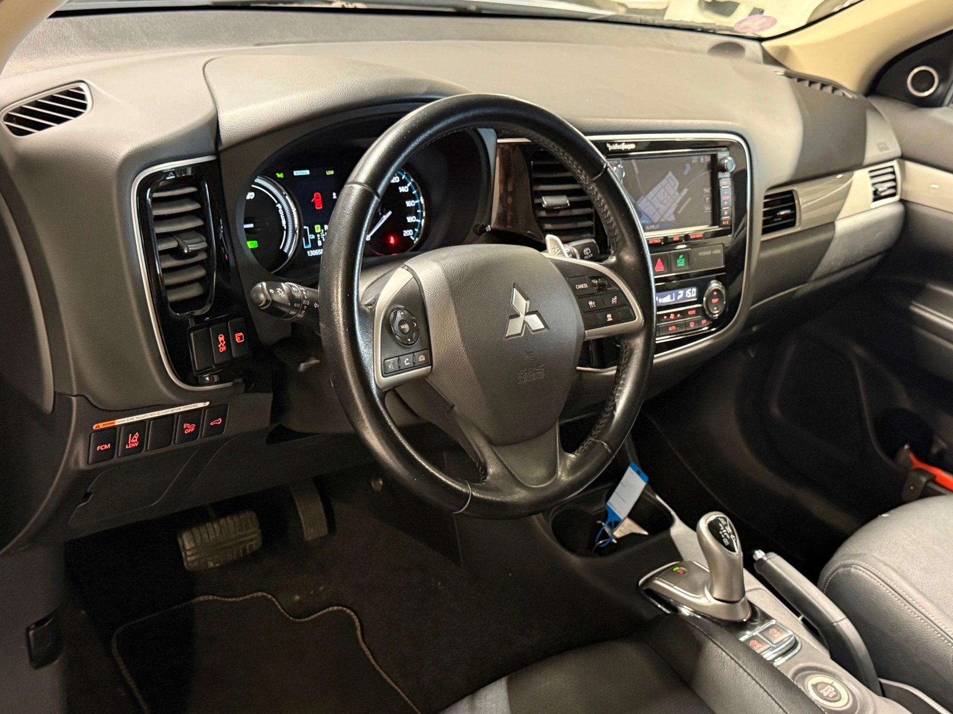 Mitsubishi Outlander 2.0 PHEV instyle+ Opendak|Camera|Trekha, Adaptive Cruise Control, Zwart, 4 cilinders, Blauw