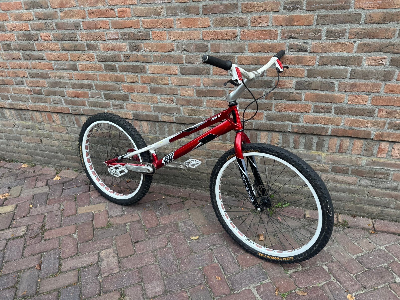 Koxx red sky 26inch trial bike, Ophalen, Zo goed als nieuw, Staal, 24 inch of meer