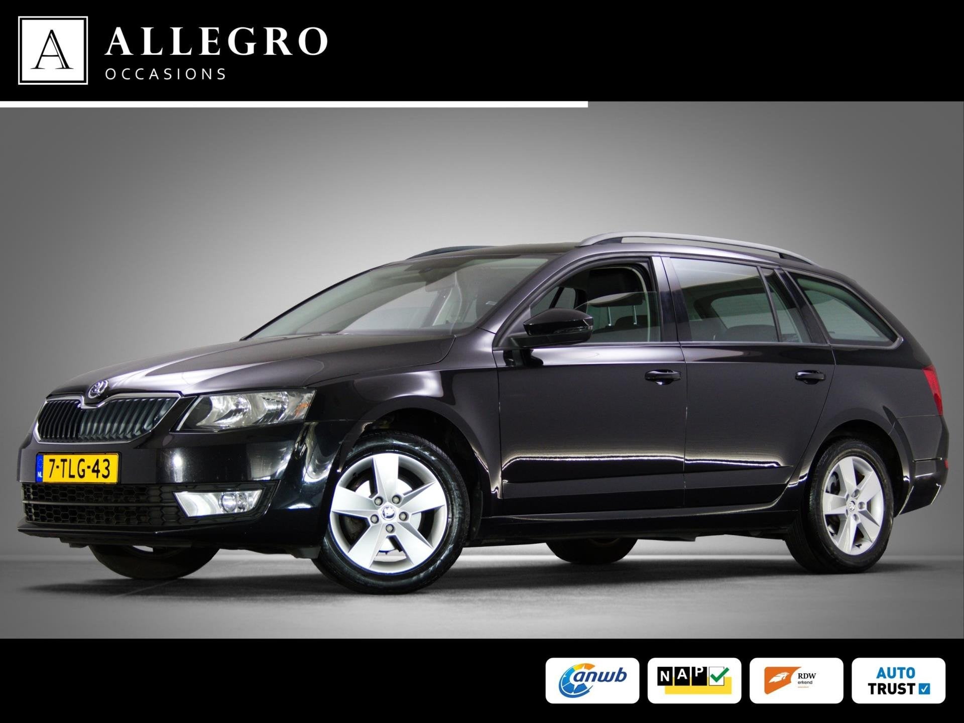 Skoda Octavia Combi 1.2 TSI Greentech Ambition (NAVIGATIESYS, Voorwielaandrijving, Euro 5, Stof, Gebruikt