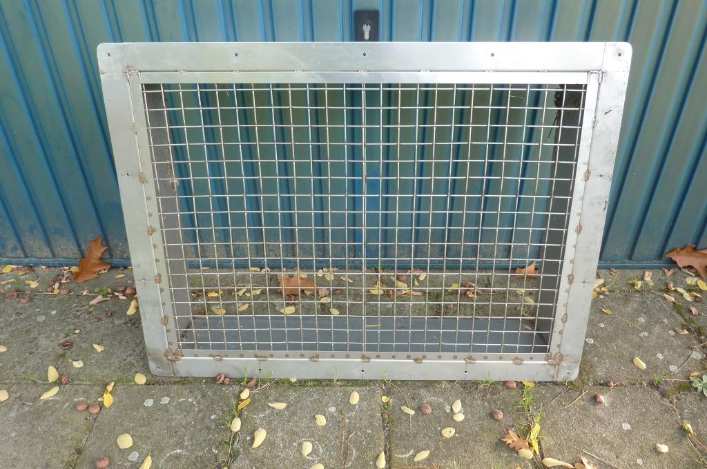 Stalraam plexiglas met traliewerk RVS., Dieren en Toebehoren, Stalling, 1 paard of pony