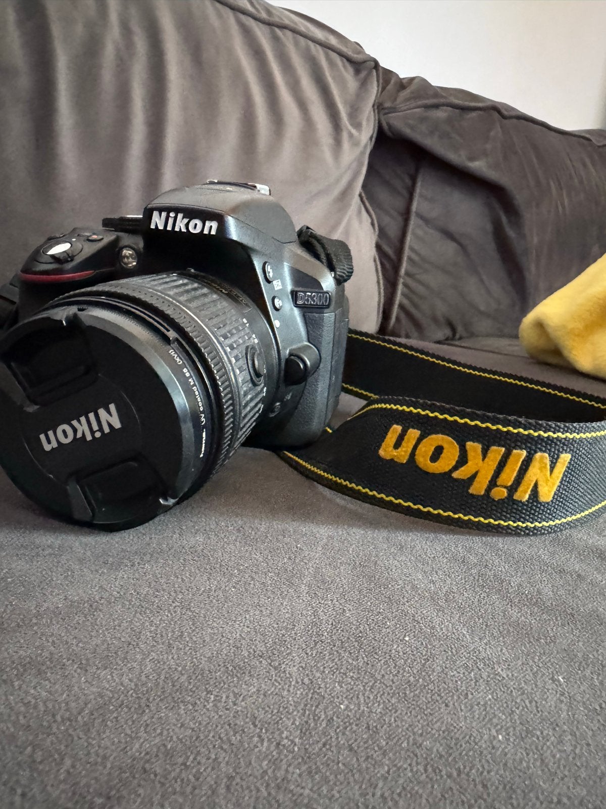 Nikon D5300 spiegelreflexcamera met 18-55mm lens, Ophalen, Spiegelreflex, Beeldstabilisatie, Zo goed als nieuw