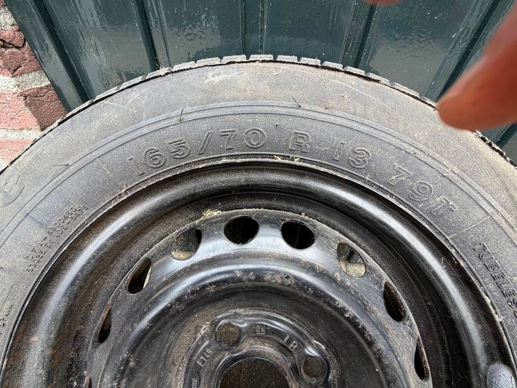 4 Banden met velg auto aanhanger, Ophalen, Zo goed als nieuw
